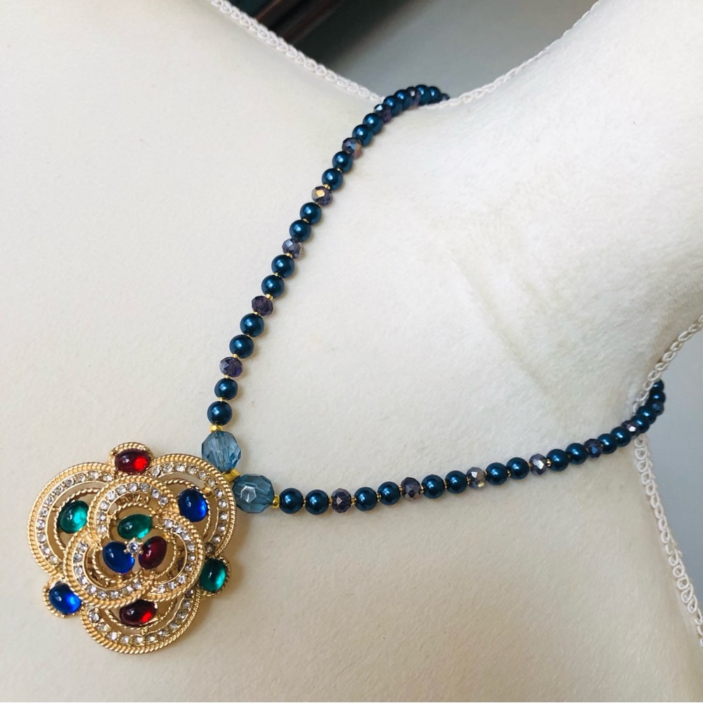 Handcrafted repurpose regal look stone pendant Czech glass Pearl necklace
